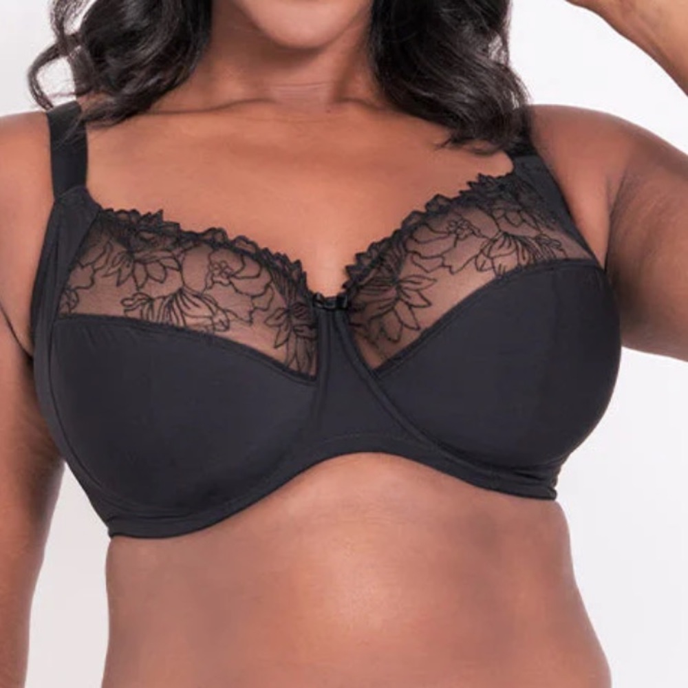 NWT Flirtelle Emilie Full Cup Black Bra!